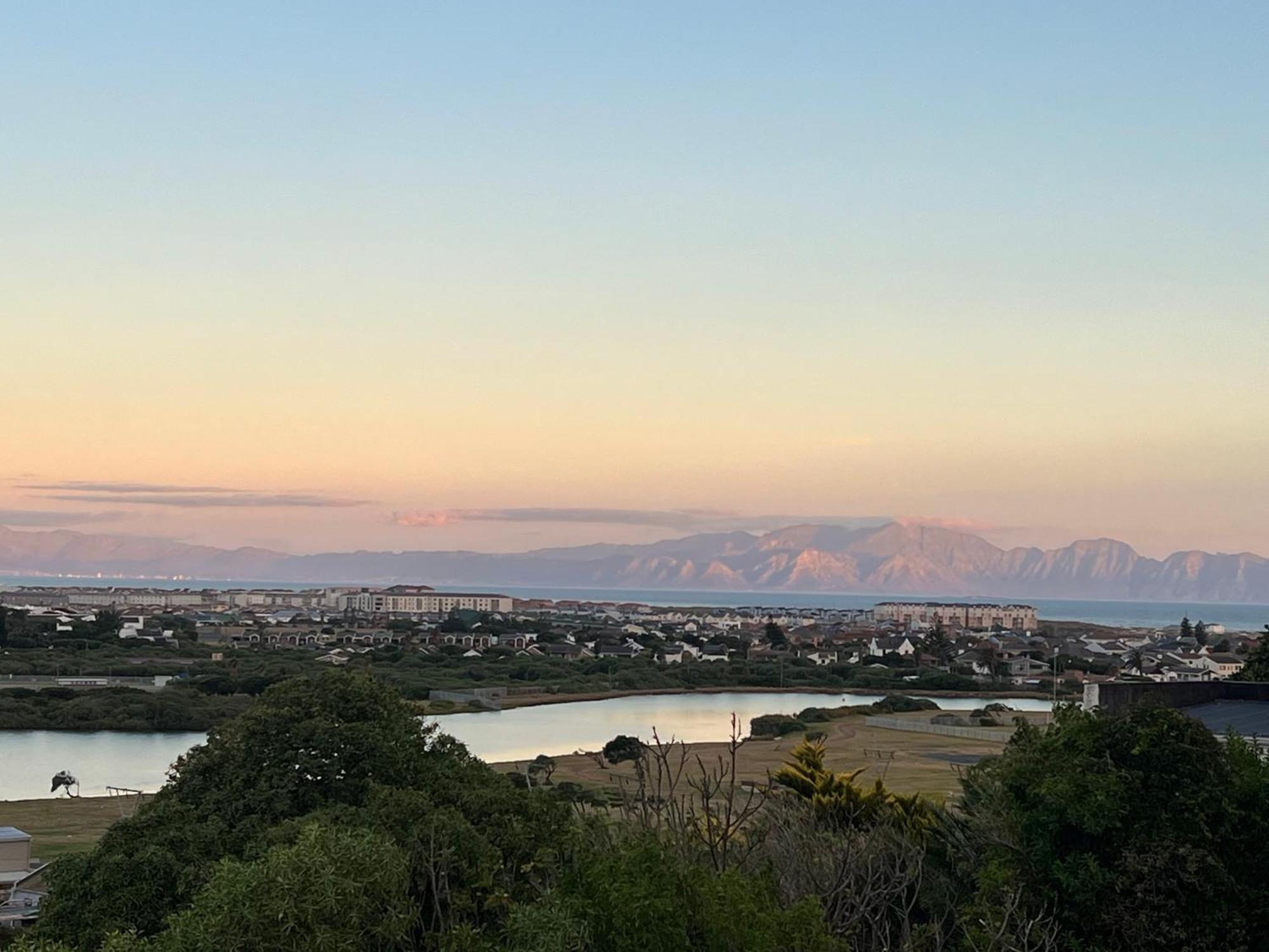 Jefa Heights * Cape Town